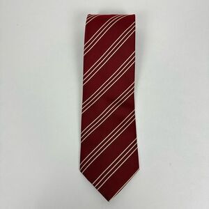 Hugo Boss Mens Necktie Tie 100 % Silk Red Striped Size 4/60”  Made in Italy
